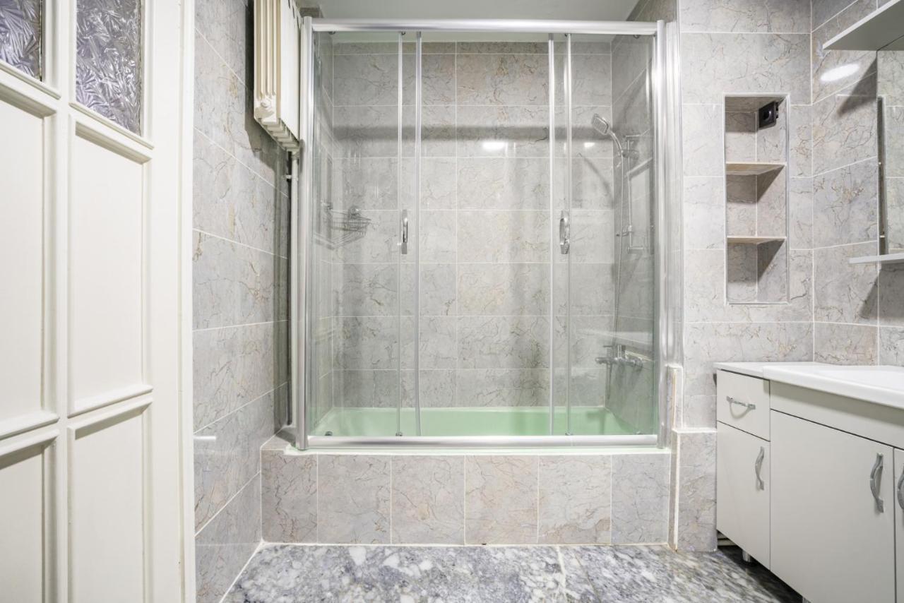 شقة Spacious Flat Near Caddebostan Coast اسطنبول المظهر الخارجي الصورة